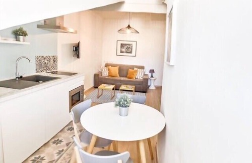 Cannes City Centre Apartment | Cannes: Charming apartment 1 bedroom in the city center, 1 minute away