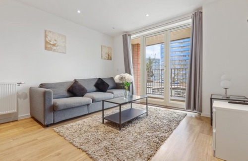 Canning Town Apartment | Canning Town Apartment