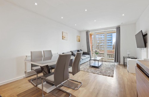 Canning Town Apartment | Canning Town Apartment