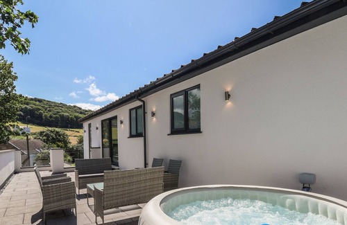 Gronant Other | CANOL Y DREF, pet friendly, with hot tub in Prestatyn