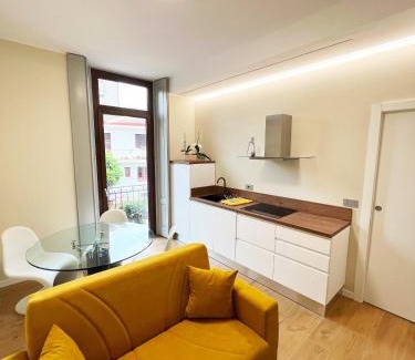 Canzo Apartment | Cantius Villa Italia Apartment