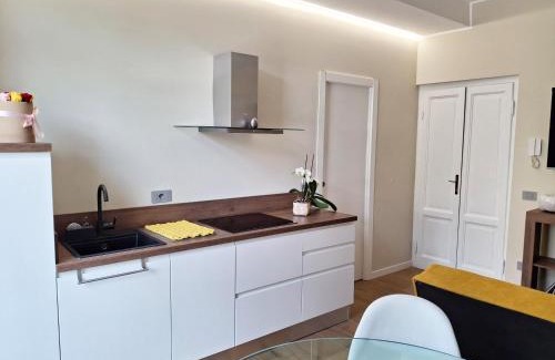 Canzo Apartment | Cantius Villa Italia Apartment