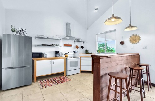 Canyon Lake House | Canyon Breeze I 3 Bedroom I Pet Friendly I Canyon Lake!