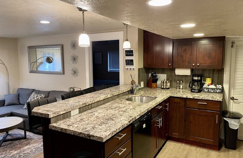 Mount Olympus Apartment | Canyon Cove skier’s retreat