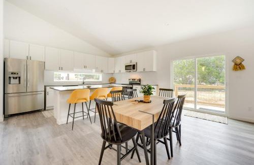 Canyon Lake House | Canyon Lake Oasis Backyard and Wraparound Deck!