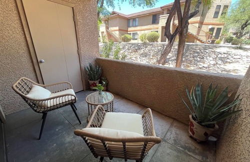 Quail Canyon Condo | Canyon Villas Condo 2BR, 2BTH,Gym, Pool & Hot tub