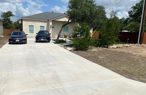 Canyon Lake House | CanyonLake Extended Stay Family or Work Relocation