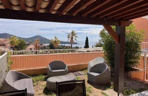 Cap Esterel Apartment | Cap Esterel Prestige-Climatisation-Jardins Clos-Pleine Vue Mer ou Esterel