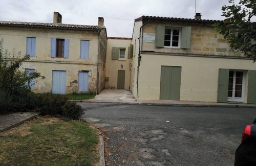 Petit-Palais-et-Cornemps Apartment | Cap Saint-emilion - Appartement T3 Avec Cheminée