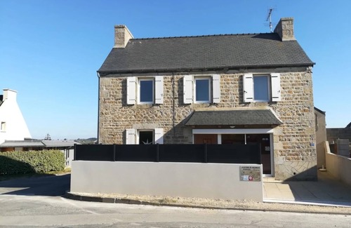 Sibiril Cottage | Cap sur le Sable at Port de Moguériec