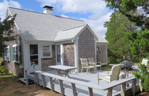 East Orleans Cottage | Cape Cottage with Nauset Beach and Mill Pond Access