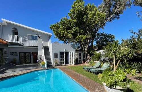 Bergvliet Apartment | Cape Cottages
