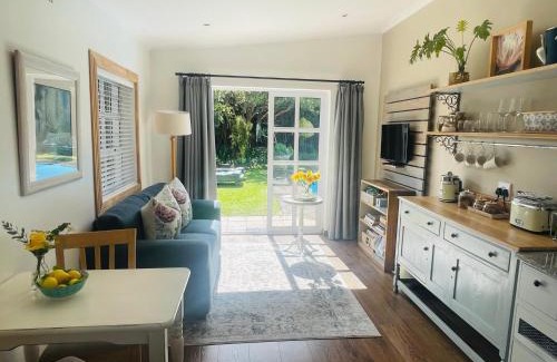 Bergvliet Apartment | Cape Cottages