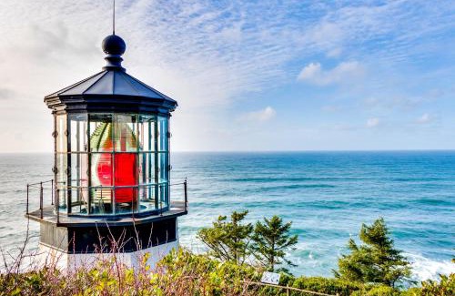 Cape Meares House | Cape Meares Overlook