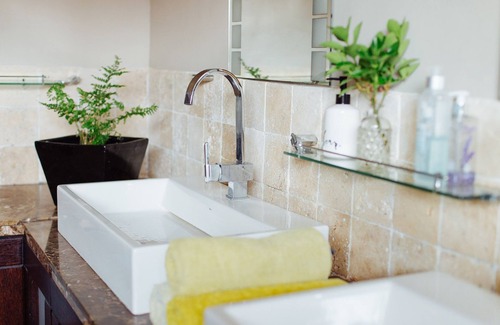 Kylemore Bed & Breakfast | Cape Winelands Bed and Breakfast