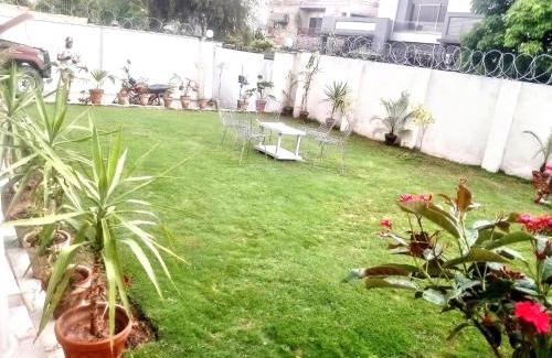 E-11 Sector House | Capital Family Lodges Guest House