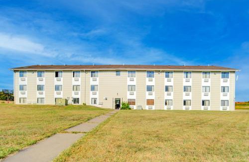 Kingdom City Hotel | Capital O Amerihost Inn and Suites Kingdom City Hwy 54 MO