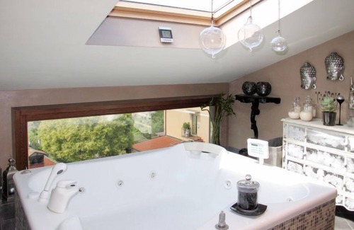 Corsanico House | Capo Corso by Interhome