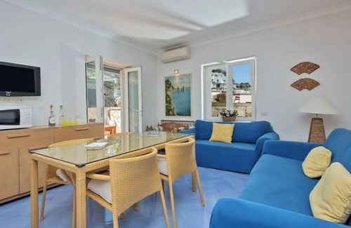 Marina Grande Apartment | Capri Charming mediterranean apartment