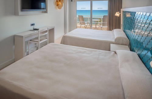 Santa Susanna Hotel | Caprici Beach Hotel & Spa
