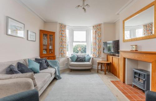 Swanage House | Capstone