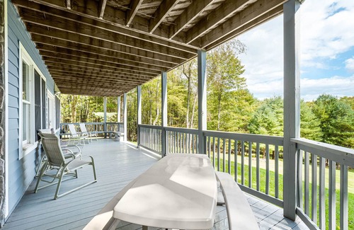 North Glade Hills House | Captain's Cove | Lakefront, Boat Slip Nearby