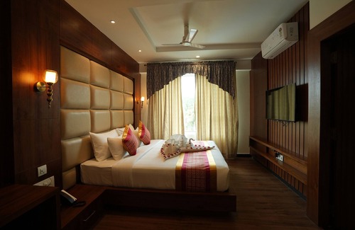 Kushalnagar Hotel | Captains Crown Hotels And Resorts