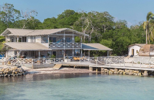 Isla Tintipan Villa | Car009 - Magnificent eco-friendly house on Tintipan Island