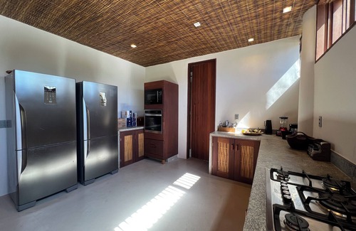 Caraiva House | Caraíva Paradise: 7 Suites, Pool and Riverfront