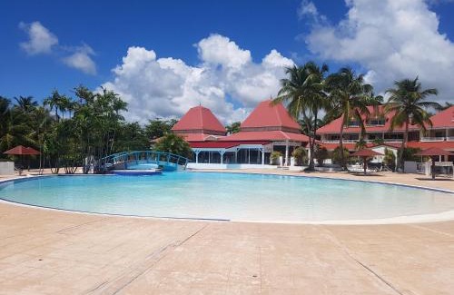 Riviera du Levant Apartment | Caraïbes Apparts Resorts-Village vacance piscine 4 étoiles-Accès direct mer