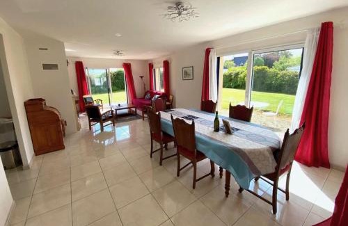 Carantec House | CARANTEC FAMILY HOME WITH GARDEN 8 people