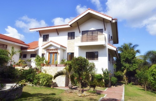 Indang Villa | CARASUCHI VILLA GARDEN