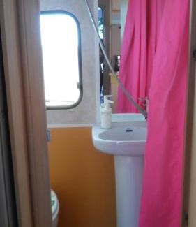 Yuco Other | caravana en oasis privado