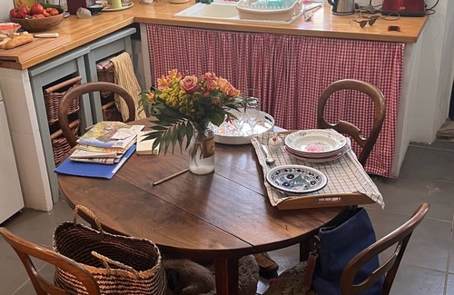 Trebes Cottage | Carcassonne and Canal de Midi Romantic Cottage