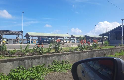 Sainte-Rose Apartment | Caret