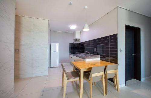 Tongyeong Hotel | Carib Condo Hotel