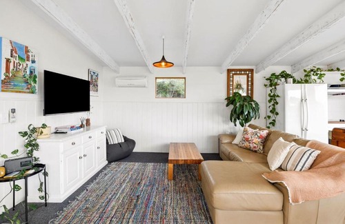 Lorne House | Carinya Cottage