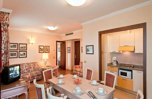 Baveno Apartment | Carl&Do Economy 4/5 Pax