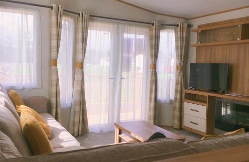 Carlisle House | Carlisle CAMELOT HOLIDAY PARK CA65SZ Blenheim