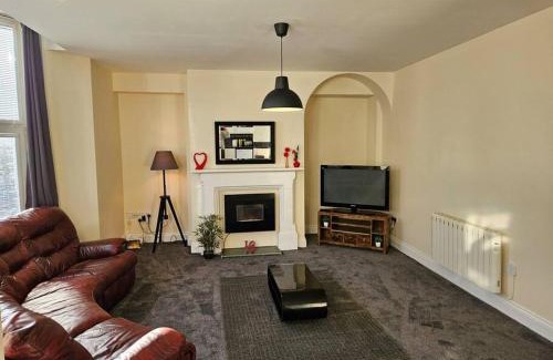 Carlisle Apartment | Carlisle City Centre. Spacious Apartment. Ideal location.