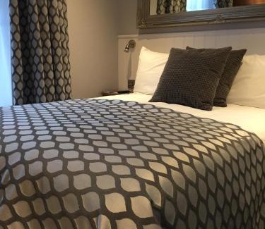 Hele Hotel | Carlton Hotel