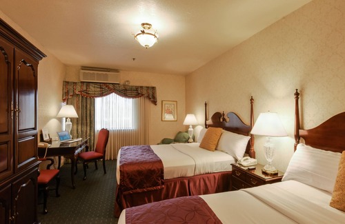 Campbell Hotel | Carlyle Hotel