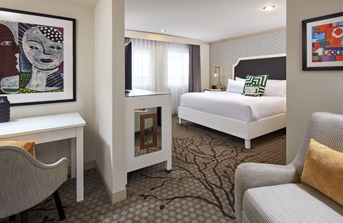 Pico - Robertson Hotel | Carlyle Inn