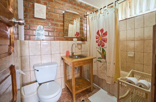 Oxapampa Hotel | Carolina Egg Gasthaus