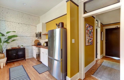 Old West Broad Neighborhood Apartment | Carolina Gold @ The Huntingdon Lofts Collection