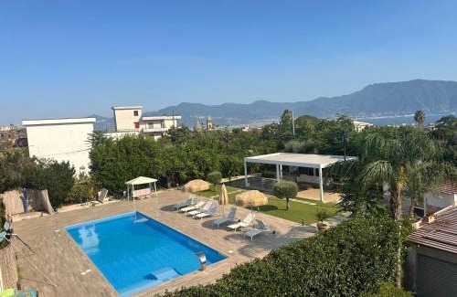 Trecase House | Carolina