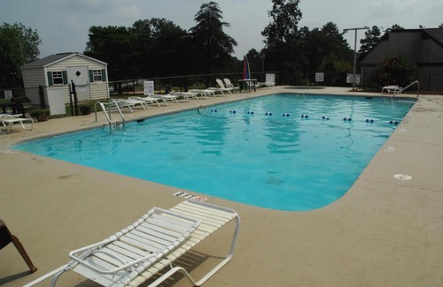 Fair Play Resort | Carolina Landing Camping Resort Deluxe Cabin 6