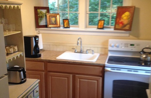 New Hope House | Carriage House at Harmony Hill Farm in New Hope! Idyllic Retreat Close to Town.