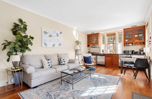 Cannonborough Elliotborough House | Carriage House | Downtown - Walk Everywhere!