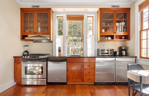 Cannonborough Elliotborough House | Carriage House | Downtown - Walk Everywhere!